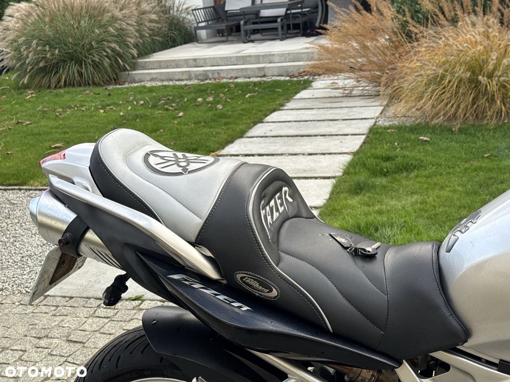 Yamaha FZ6 - 25