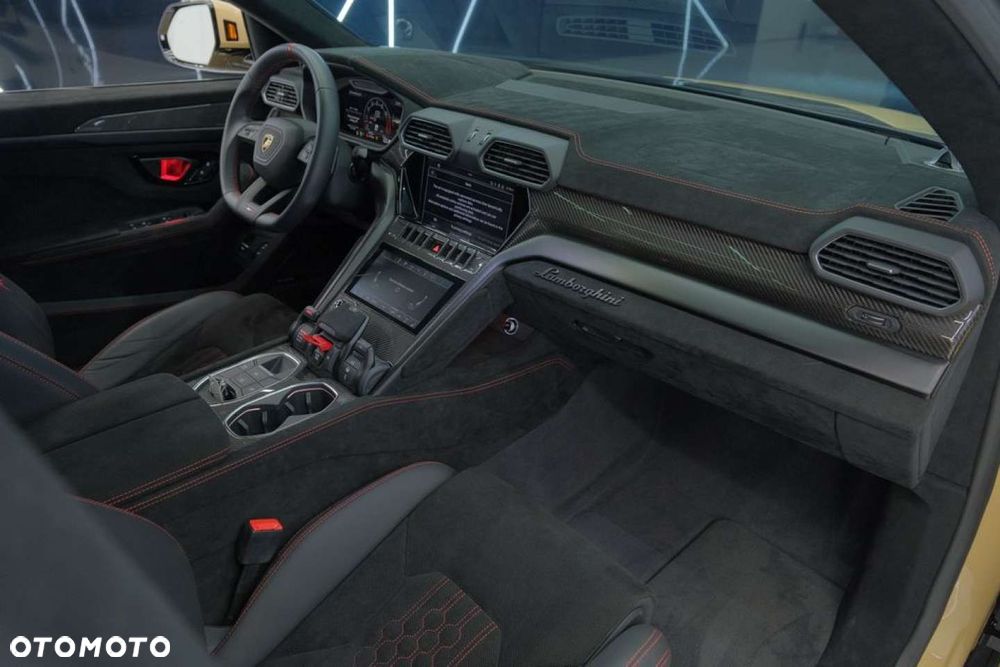 Lamborghini Urus - 37