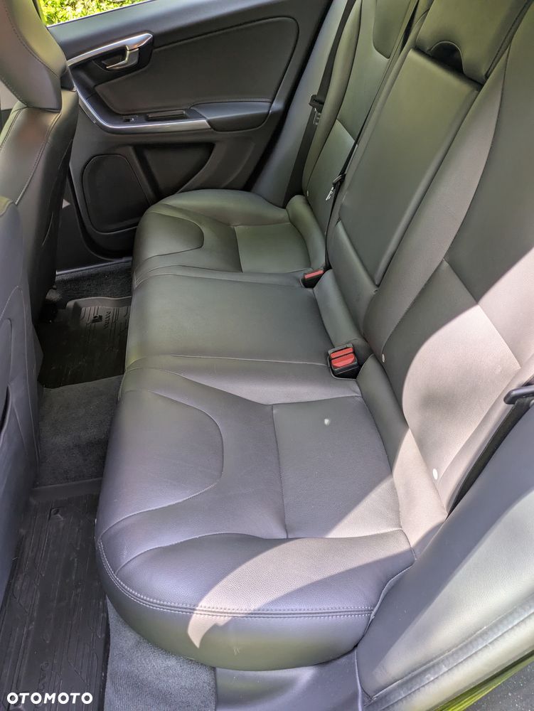 Volvo V60 D4 Drive-E Summum - 24
