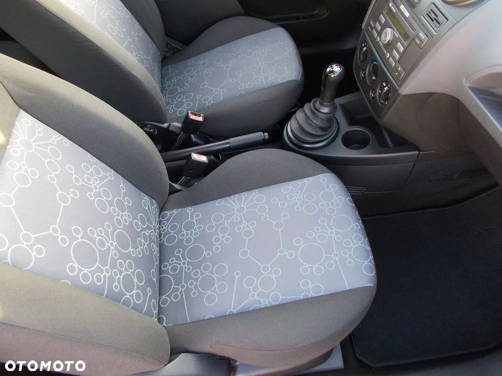 Ford Fiesta 1.3 Style - 12