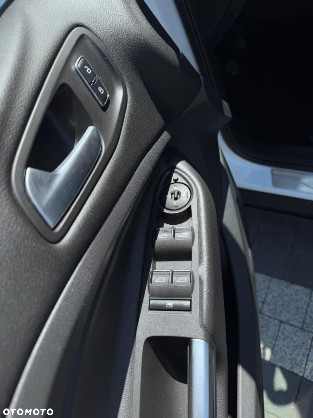 Ford Kuga - 20
