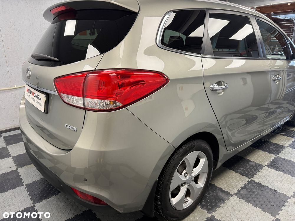 Kia Carens - 20