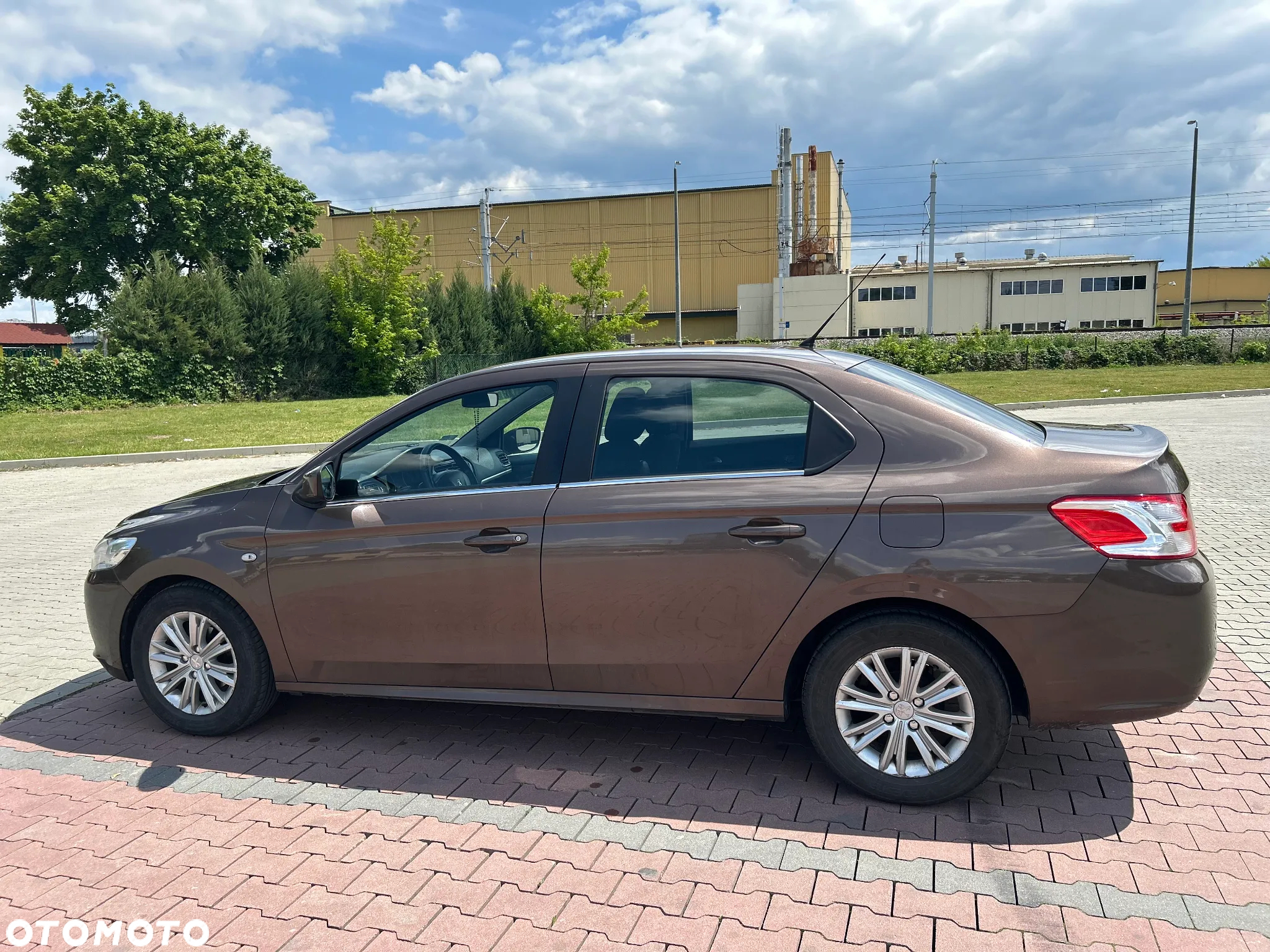 Peugeot 301 1.6 HDi Allure - 4