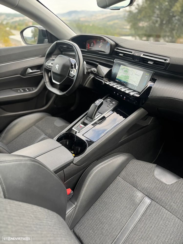 Peugeot 508 1.6 Hybrid Allure Pack e-EAT8 - 18