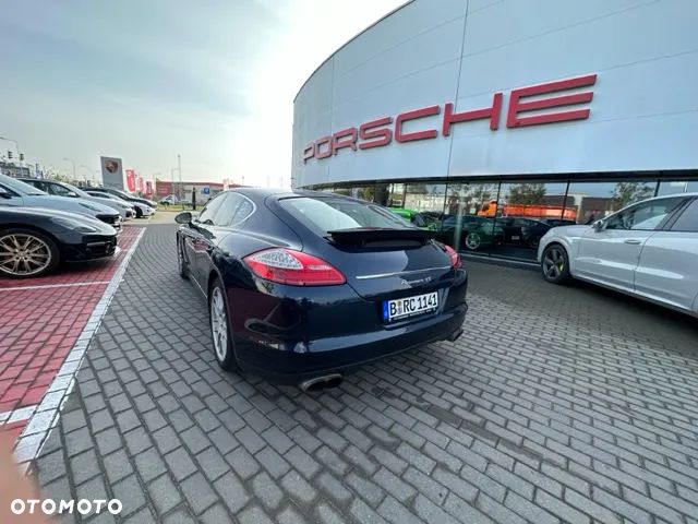 Porsche Panamera 4S - 11