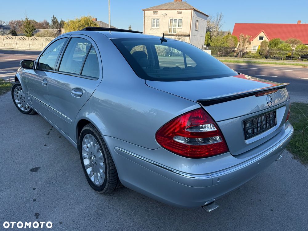 Mercedes-Benz Klasa E 500 4Matic Automatik Elegance - 7