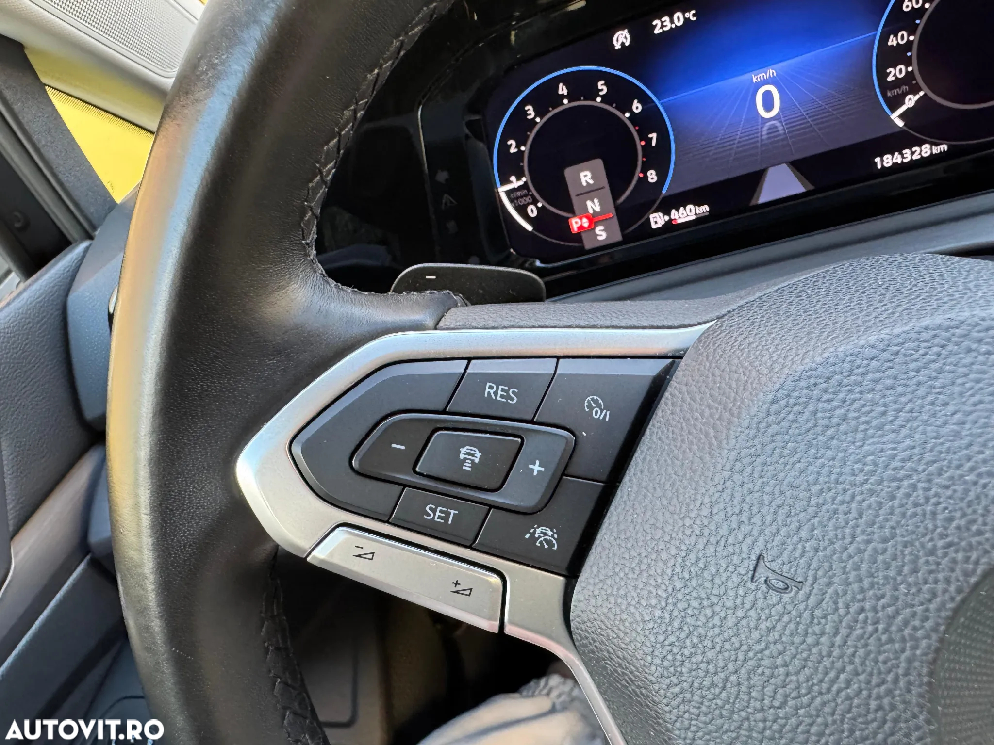 Volkswagen Golf - 23