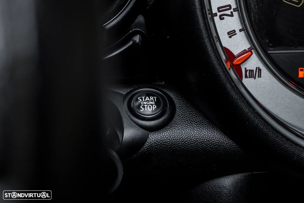 MINI Cabrio Cooper D - 23