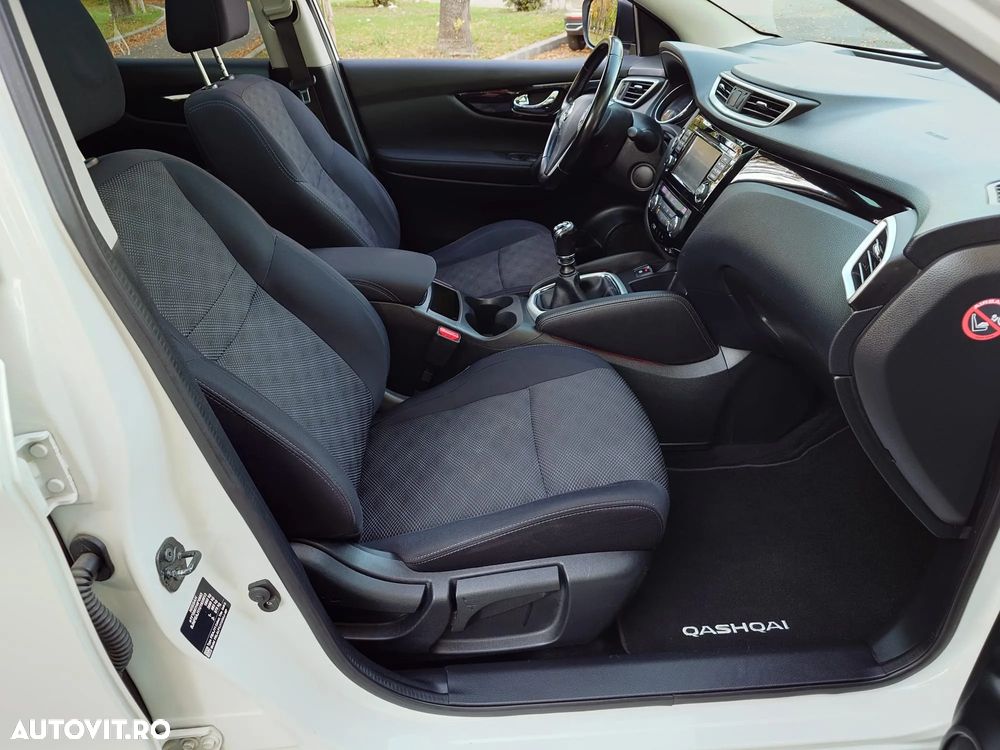 Nissan Qashqai 1.2 DIG-T N-Connecta - 21