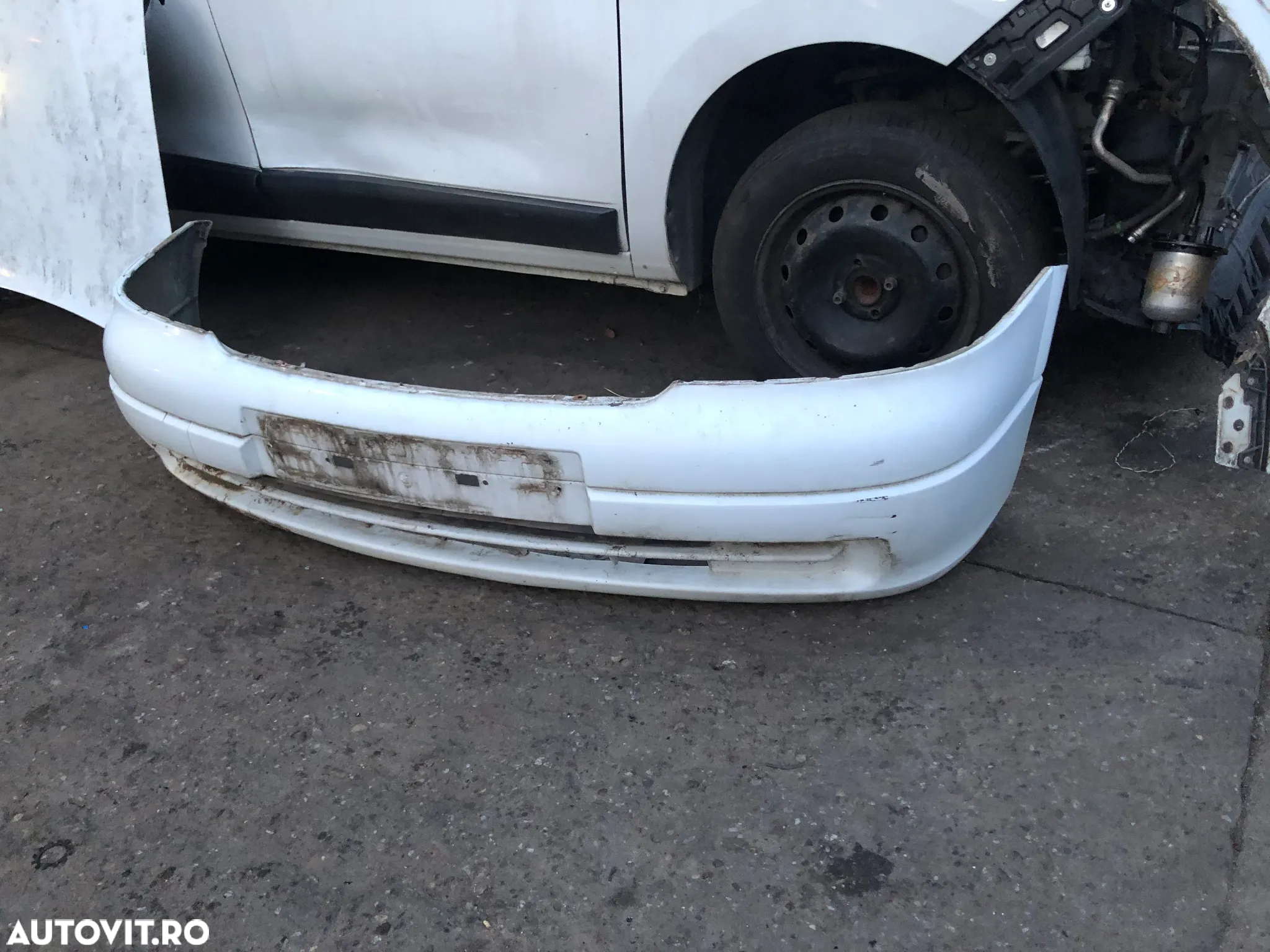 Bara fata Opel Astra G alb 2003 - 2