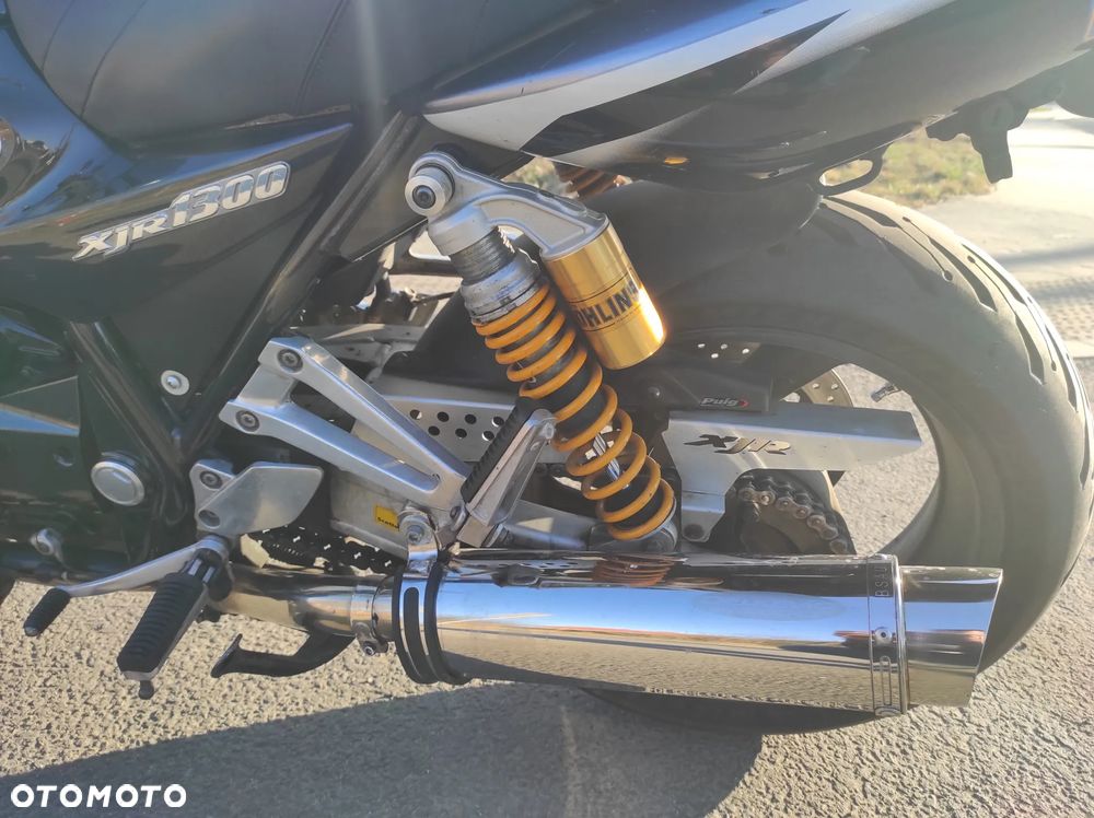Yamaha XJR - 5