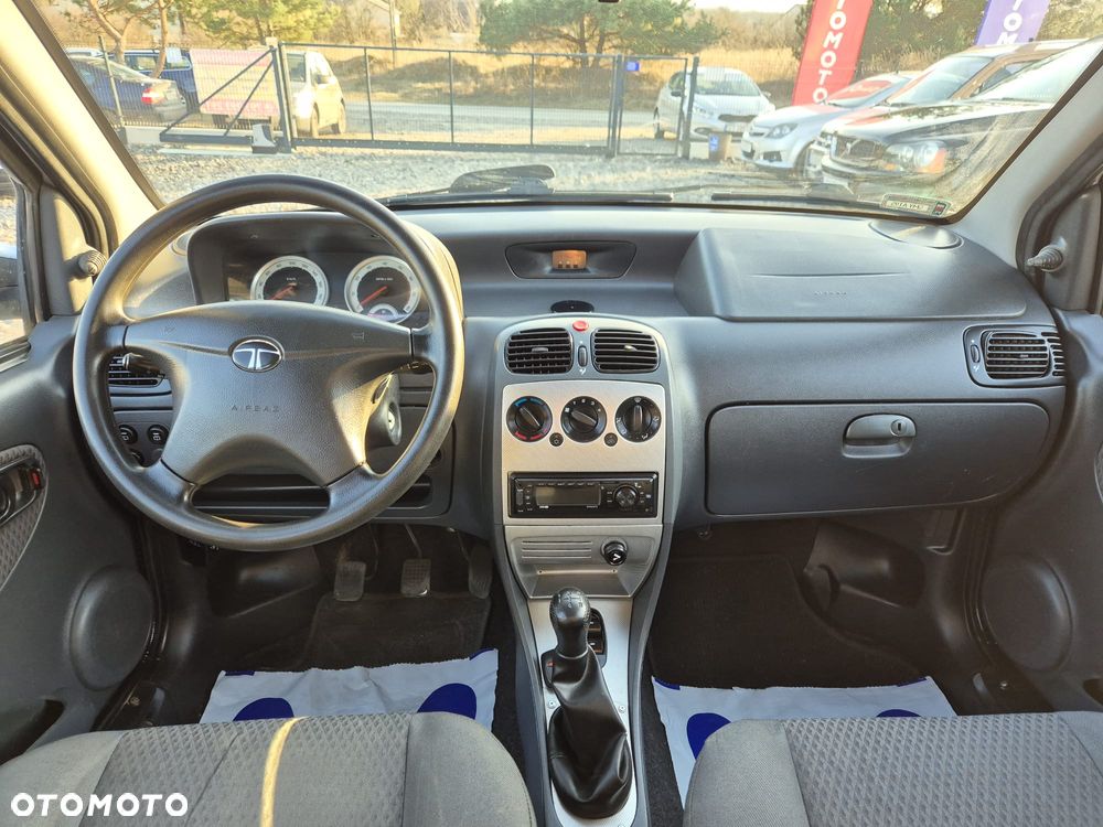 Tata Indica 1.4 GLS - 13
