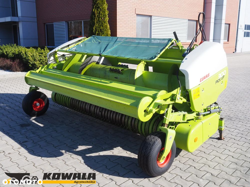 Claas PICK UP 300 HD - 2