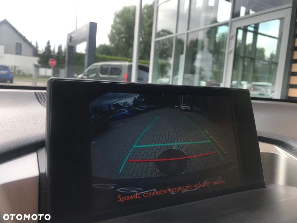 Lexus NX 300h Elite AWD - 26