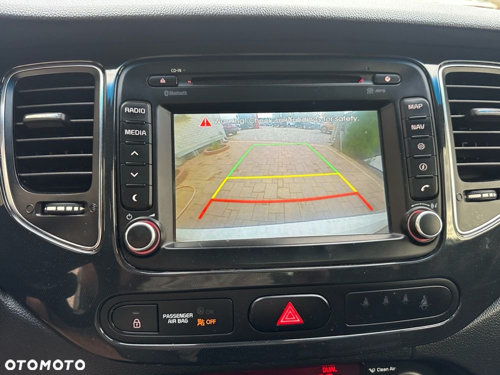 Kia Carens 1.7 CRDi 115 Dream Team Edition - 21