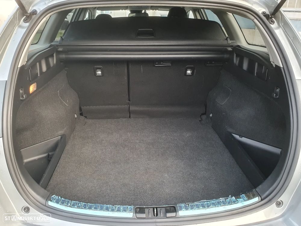 Toyota Auris Touring Sports 1.4 D-4D Comfort+Pack Sport - 46