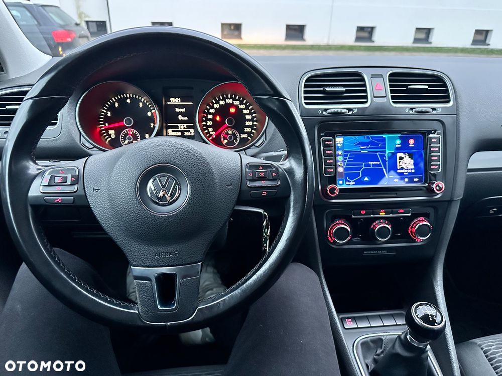 Volkswagen Golf 1.6 Trendline - 19