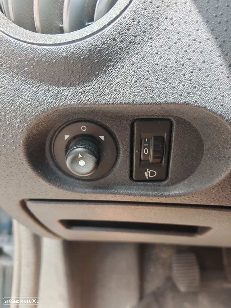 Citroën C2 1.4 HDi SX - 3