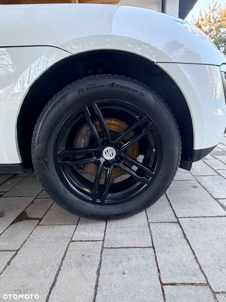 Porsche Macan Standard - 13