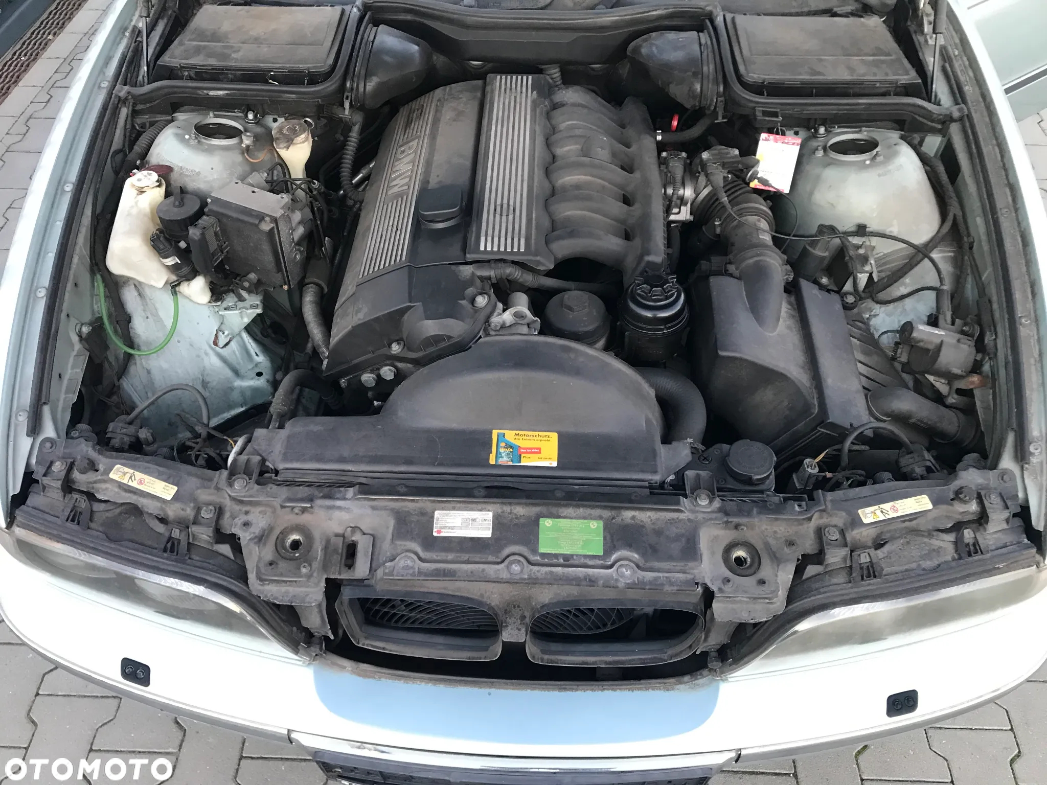 BMW Seria 5 520i - 14