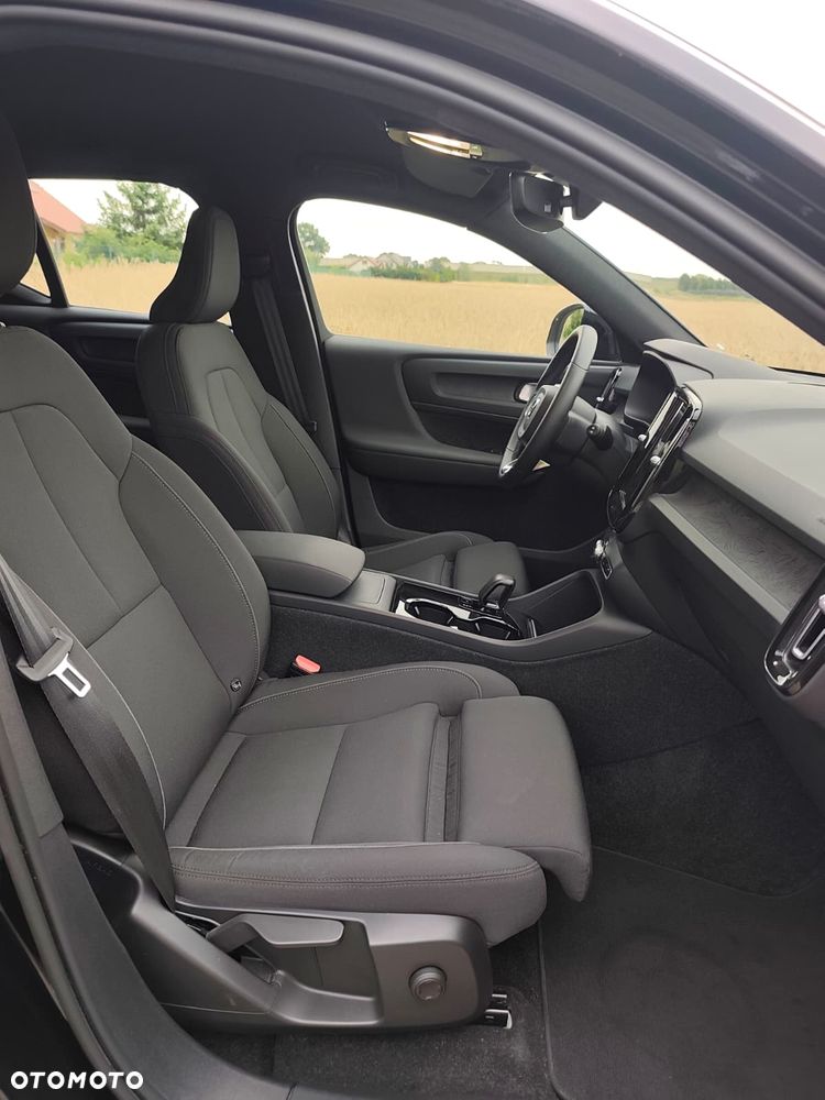Volvo XC 40 82kWh P8 Recharge AWD Pro - 10