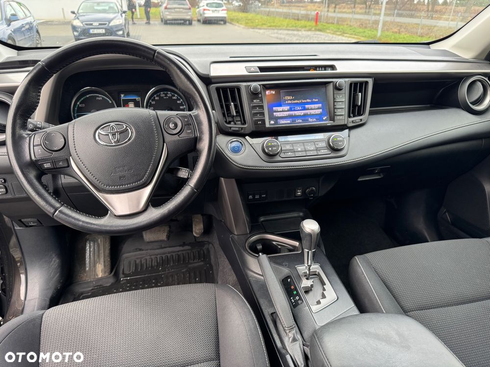 Toyota RAV4 Hybrid Premium 4x2 - 8