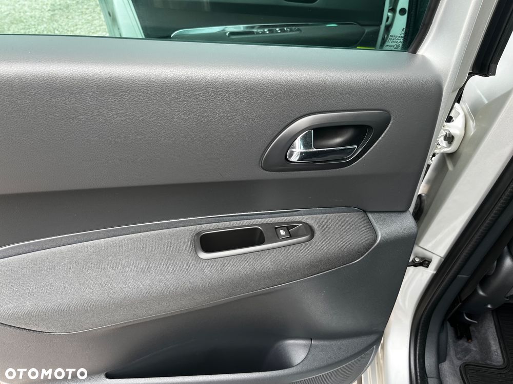 Peugeot 3008 1.6 BlueHDi Allure S&S EAT6 - 24