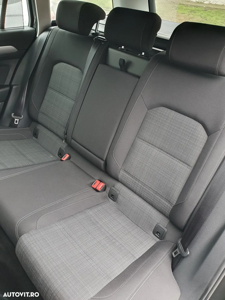 Volkswagen Passat Variant 2.0 TDI SCR DSG Business - 22