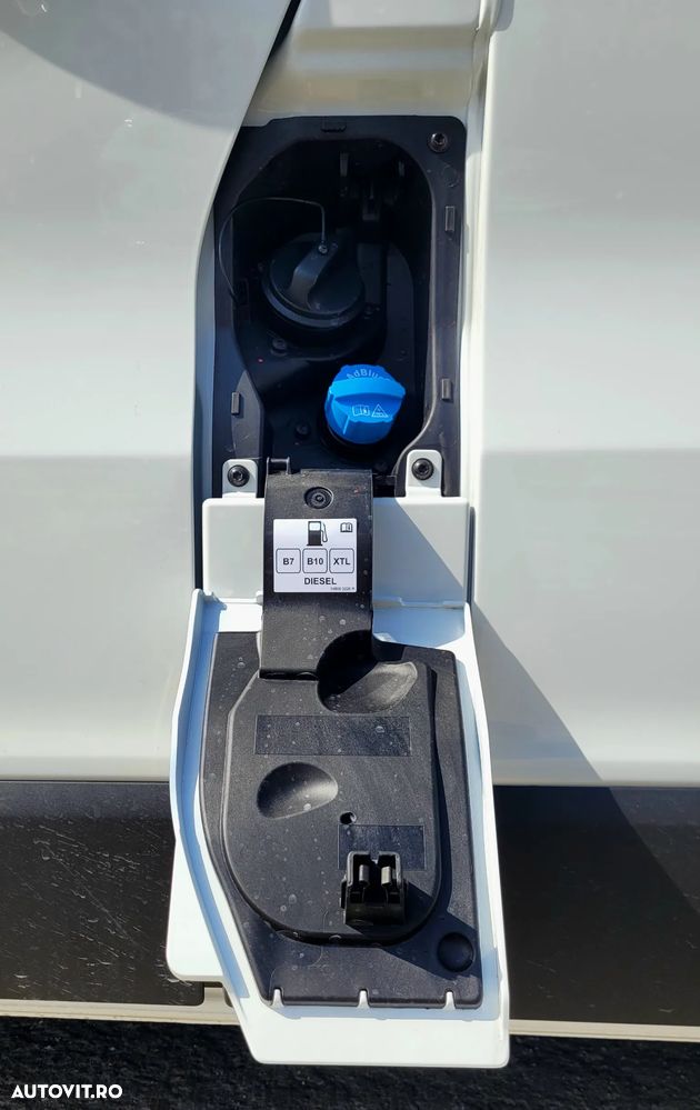 Renault Trafic Furgon - 12