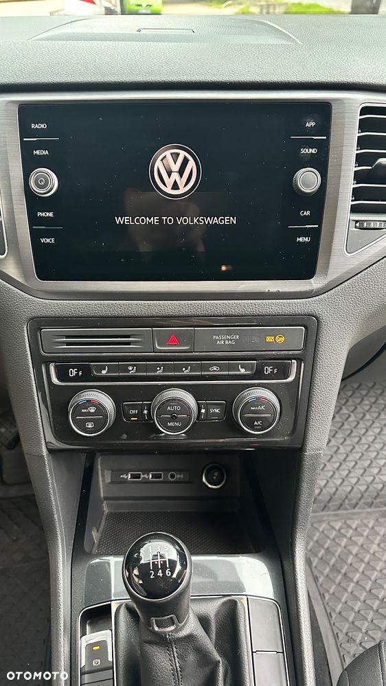 Volkswagen Golf Sportsvan VII SV 1.5 TSI ACT Comfortline - 10