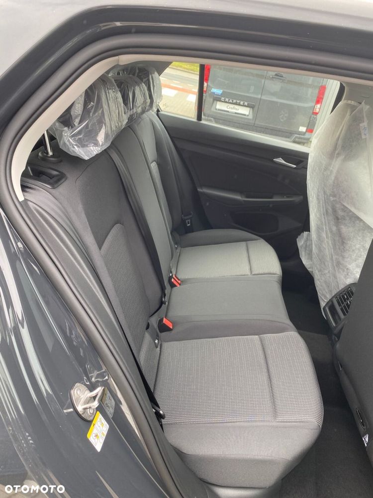 Volkswagen Golf - 9