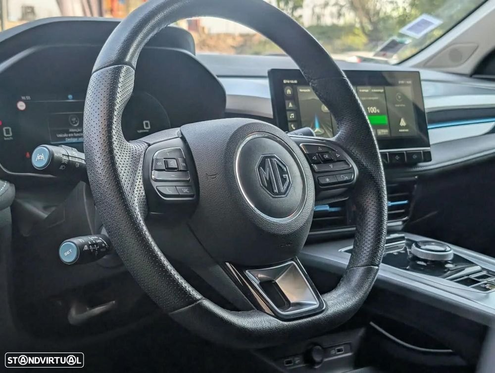 MG MG5 61 kWh Luxury — fotografia 9