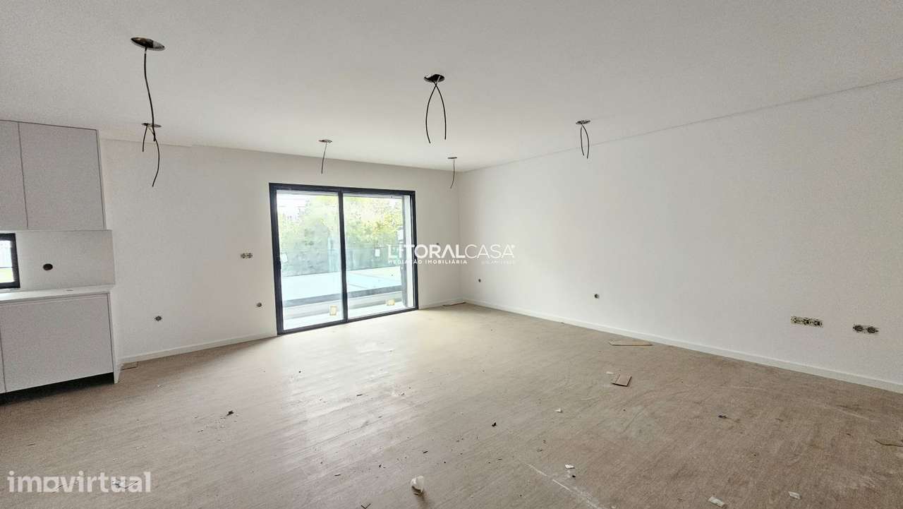 T2 | Novo | Varanda | Lugar de garagem - Grande imagem: 3/18