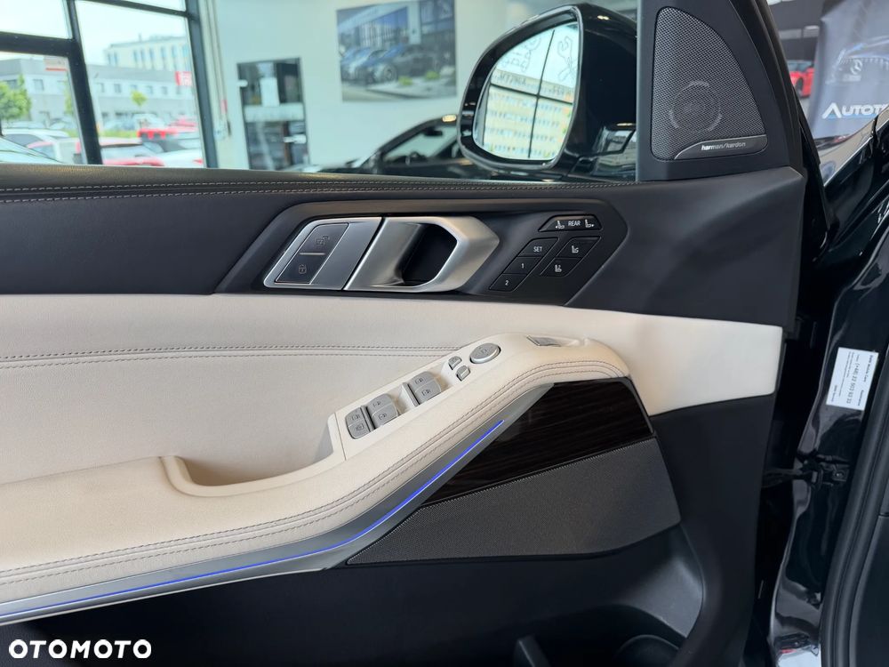 BMW X7 - 14