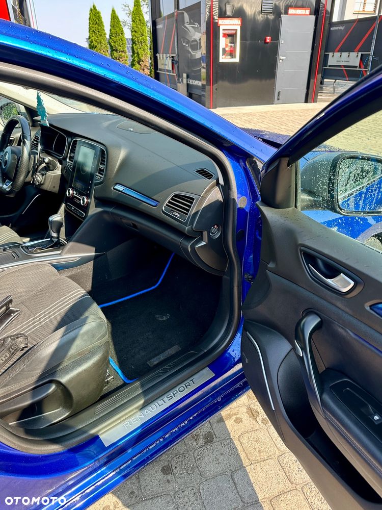 Renault Megane ENERGY TCe 205 EDC GT - 11