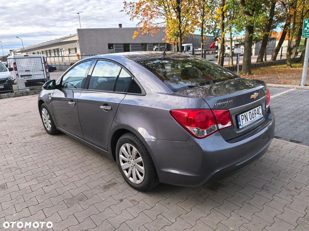 Chevrolet Cruze 2012 photo 4