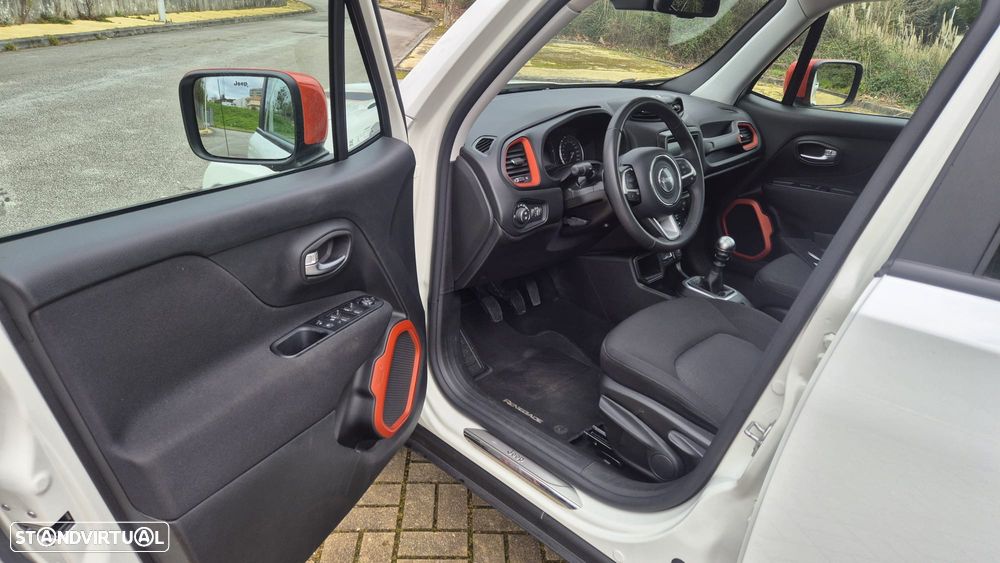 Jeep Renegade 1.0 T Orange Edition - 9