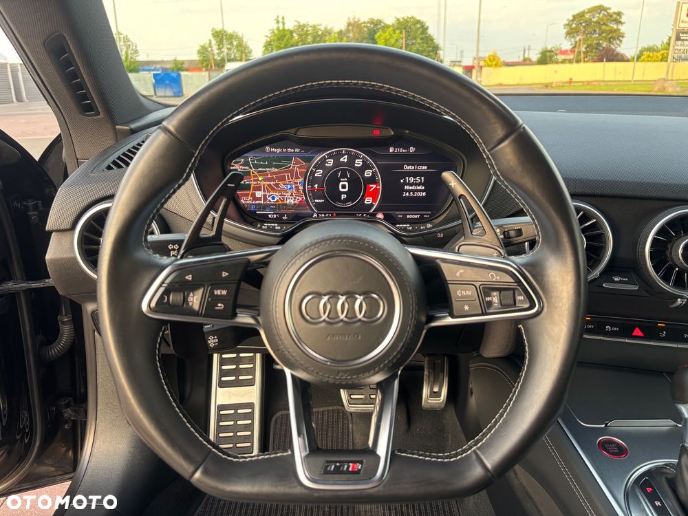 Audi TT S Coupé - 19