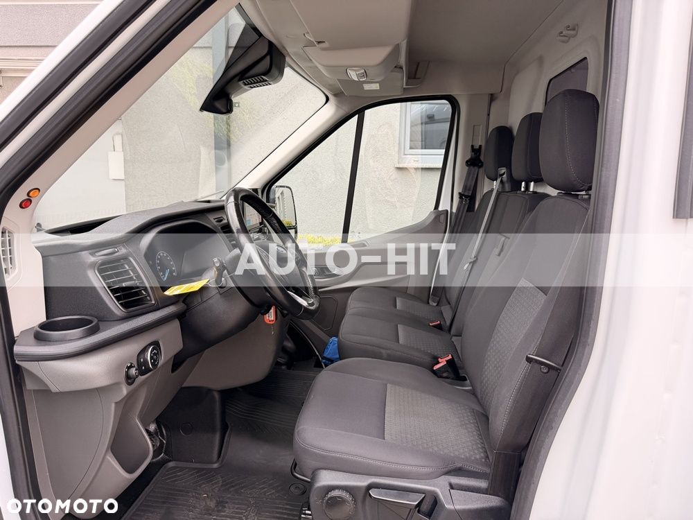 Ford Transit - 26
