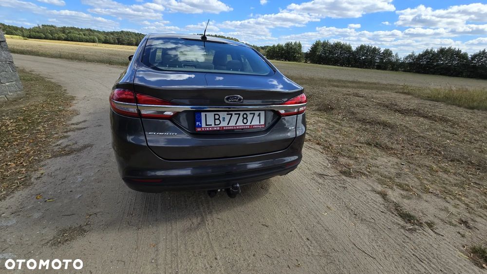 Ford Fusion - 7