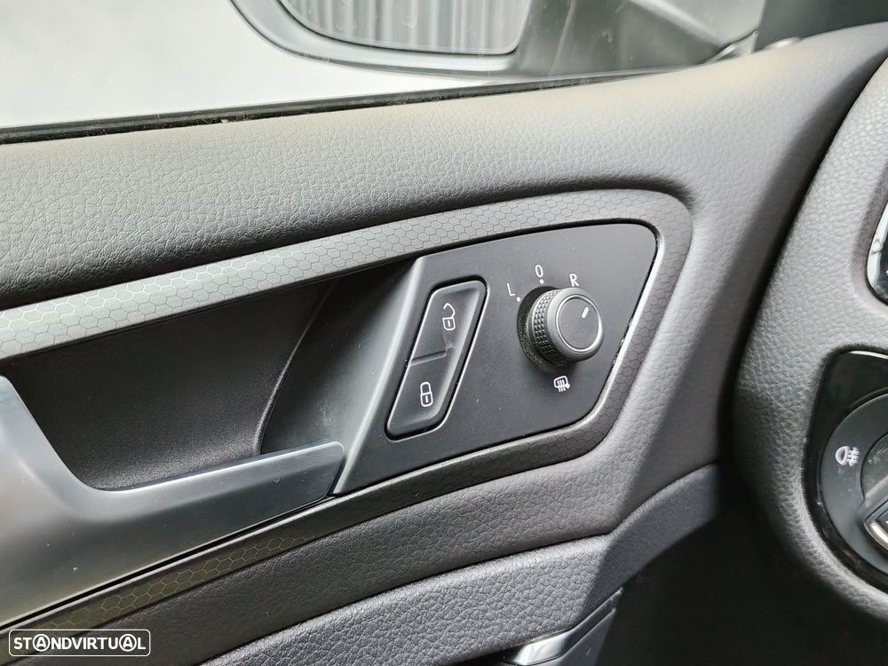 VW Golf 1.4 GTE Plug-In-Hybrid DSG - 21