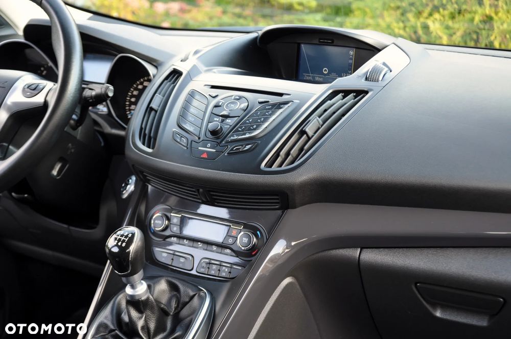 Ford Kuga - 26