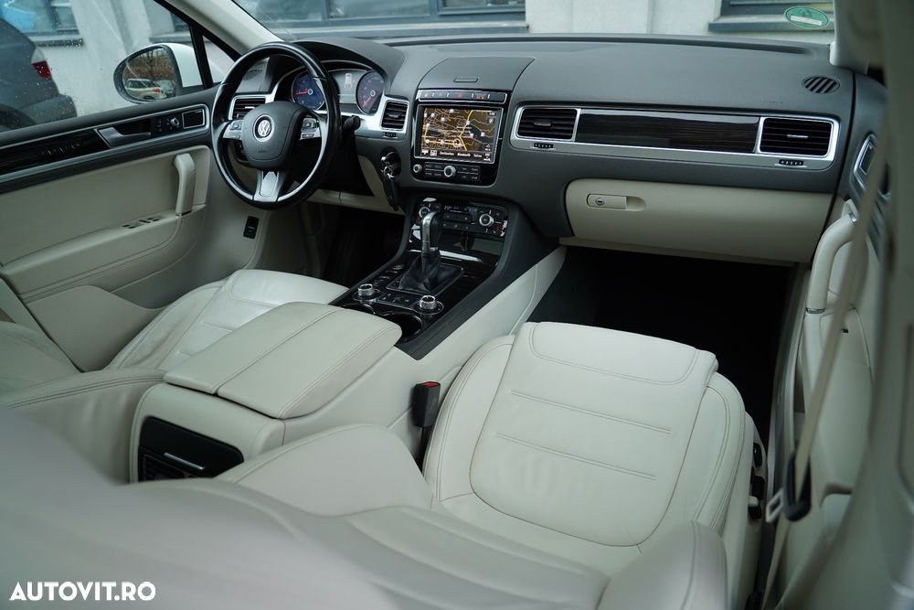 Volkswagen Touareg 3.0 V6 TDI SCR Blue Motion DPF Automatik Exclusive - 9