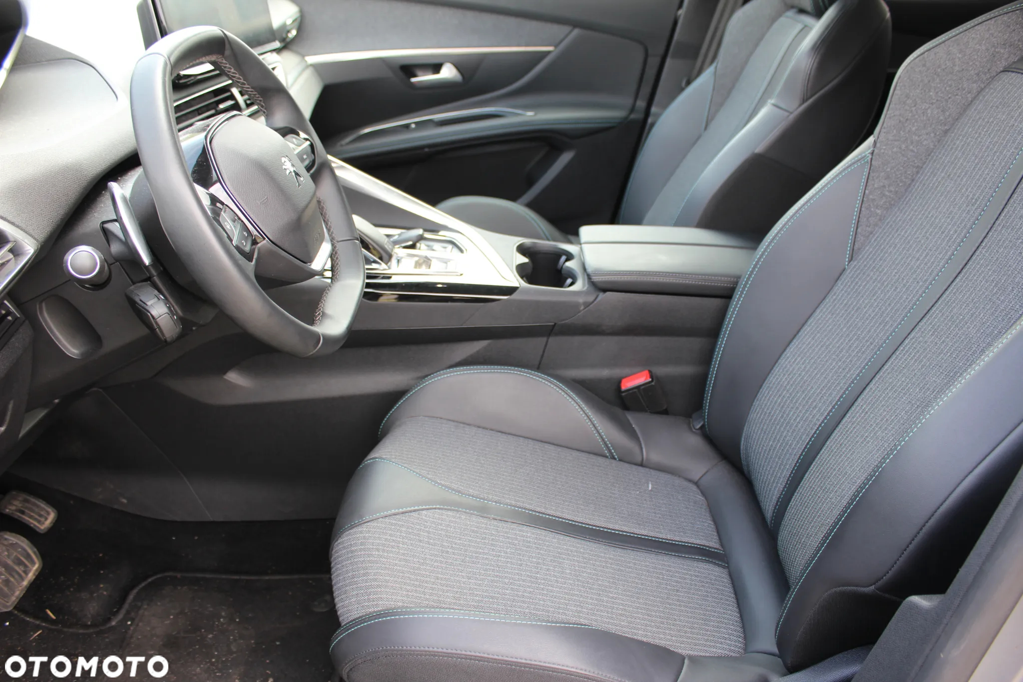 Peugeot 3008 1.2 PureTech Allure S&S EAT8 - 14
