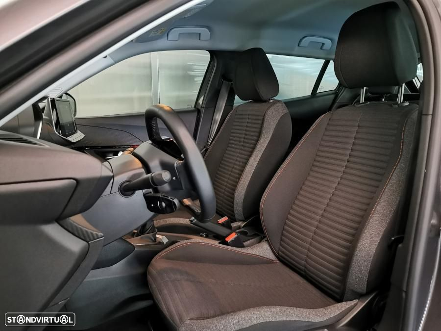 Peugeot 2008 1.2 PureTech Active - 14