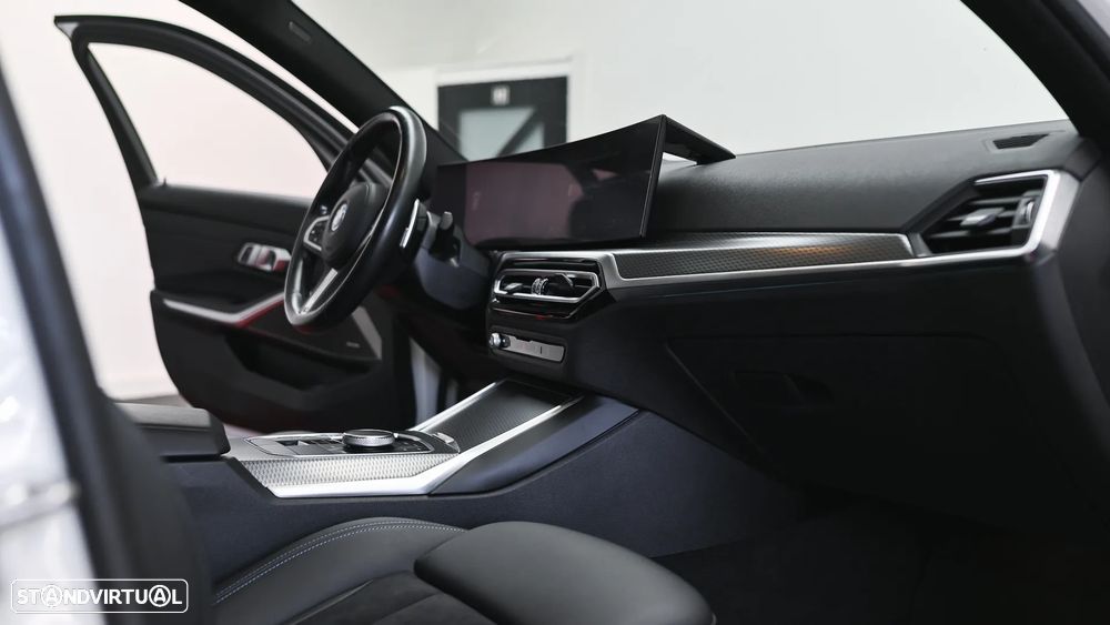 BMW 330 e Aut. M Sport - 42
