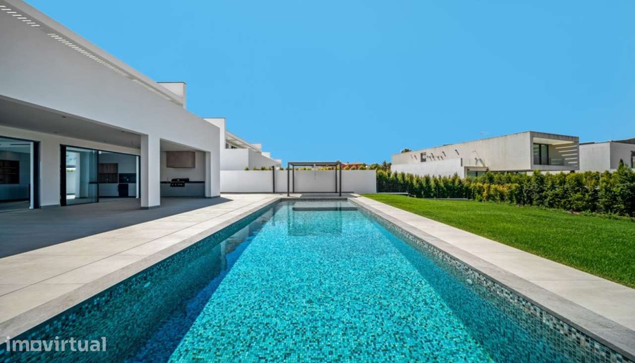 Moradia luxuosa V4, à venda no Triângulo Dourado, Algarve - Grande imagem: 2/30