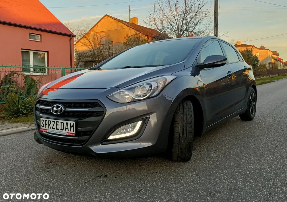 Hyundai i30 1.4 Classic + - 4
