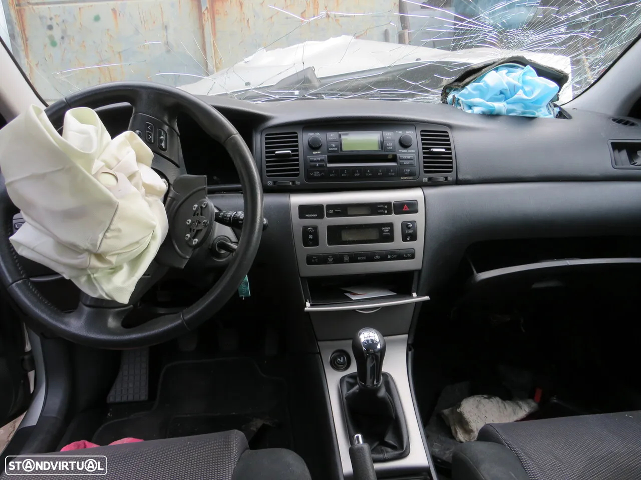 Toyota Corolla 1.4  90Cv de 2007 -Peças Usadas  (9410) - 5