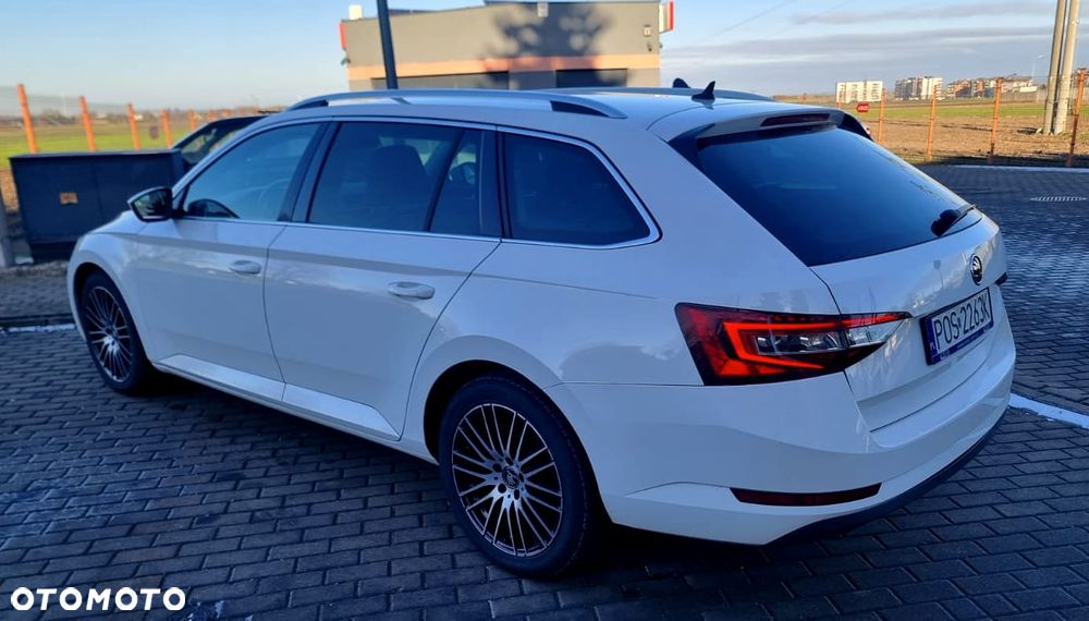 Skoda Superb 2.0 TDI 4x4 DSG Ambition - 6